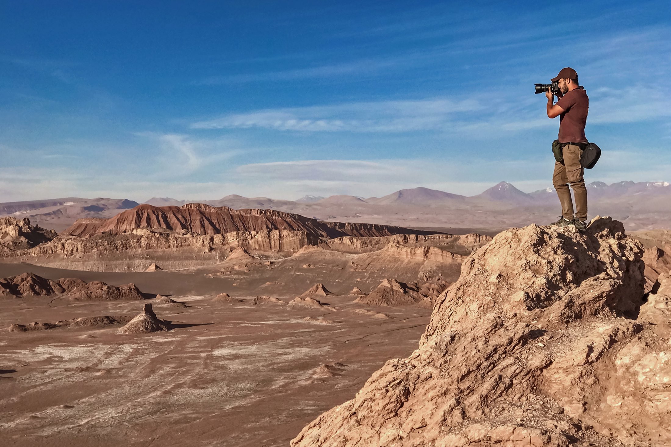 Fotógrafo no Vale da Lua, no deserto do Atacama
